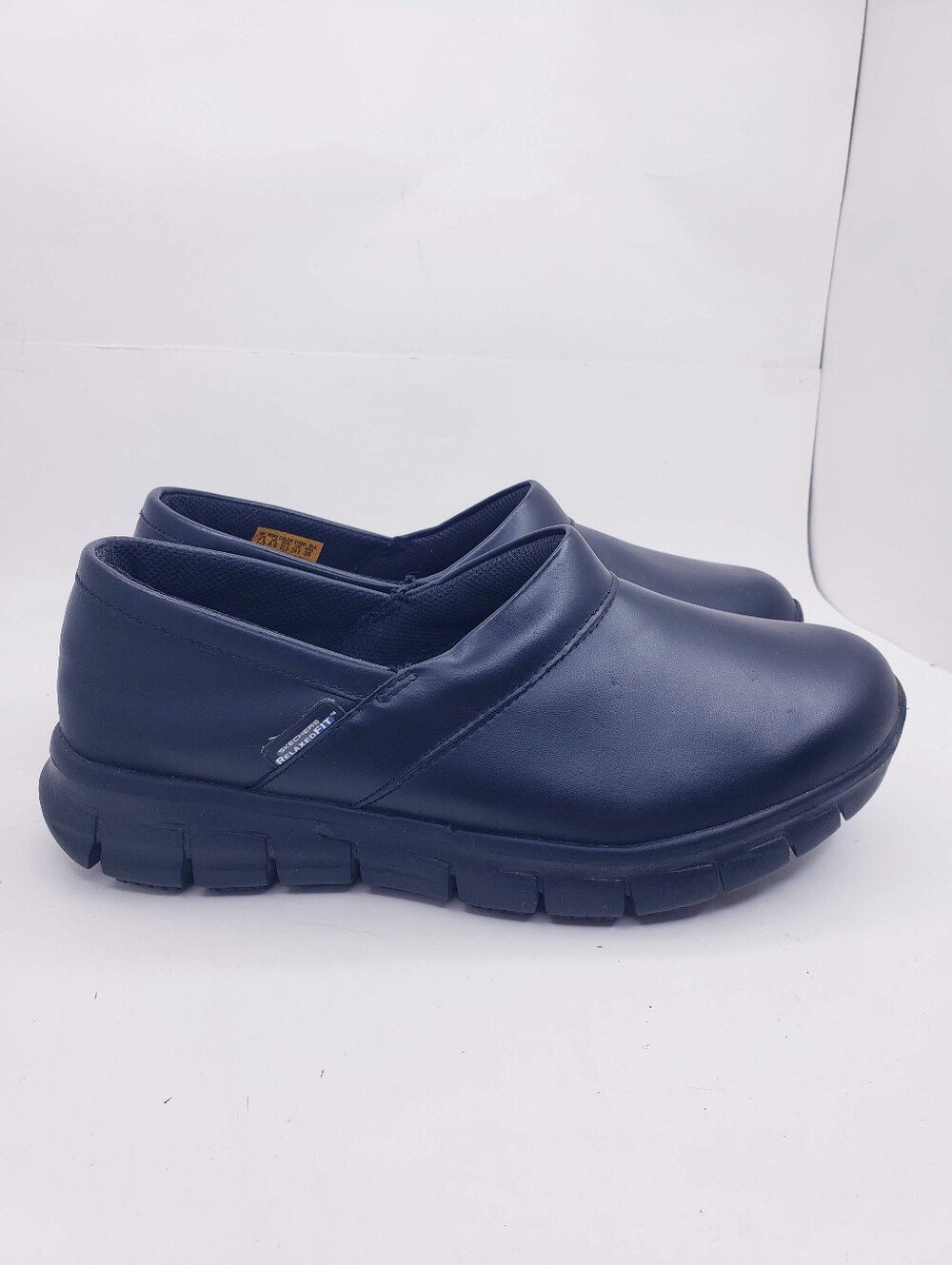 Skechers Black Leather Slip Resistant & EH Slip On Work Shoes Women's Size 7.5 - Picture 2 of 12
